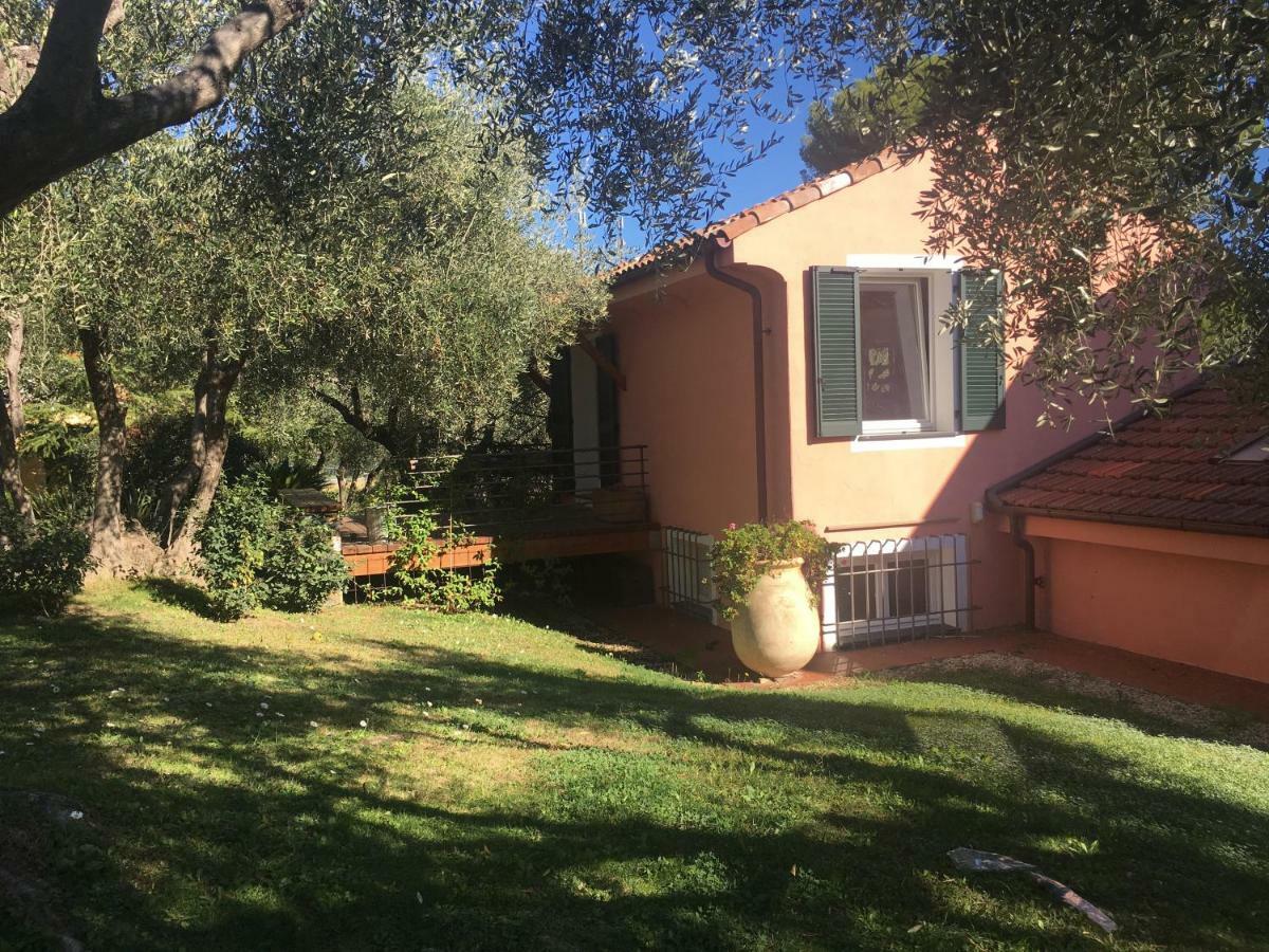 La Casa Di Fedra Villa Imperia Luaran gambar